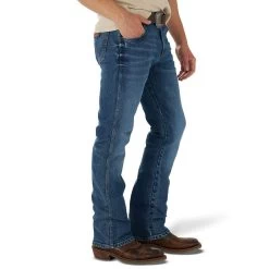 Wrangler Men's Retro 77 Slim Jeans -Denim Equipment Store 77MWZMP 4