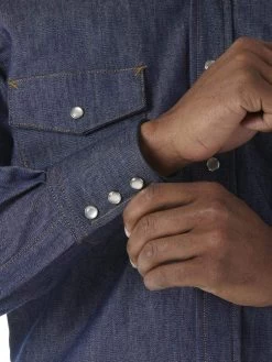 Wrangler Mens FR Flame Resistant Long Sleeve Twill Work Shirt -Denim Equipment Store 81JTf9pqGlL